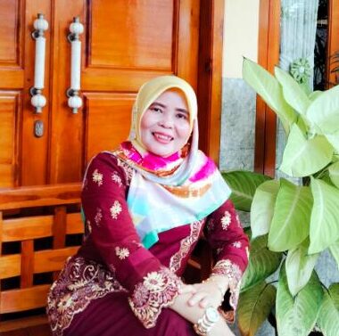 Dr. Fitri Yanti, MA