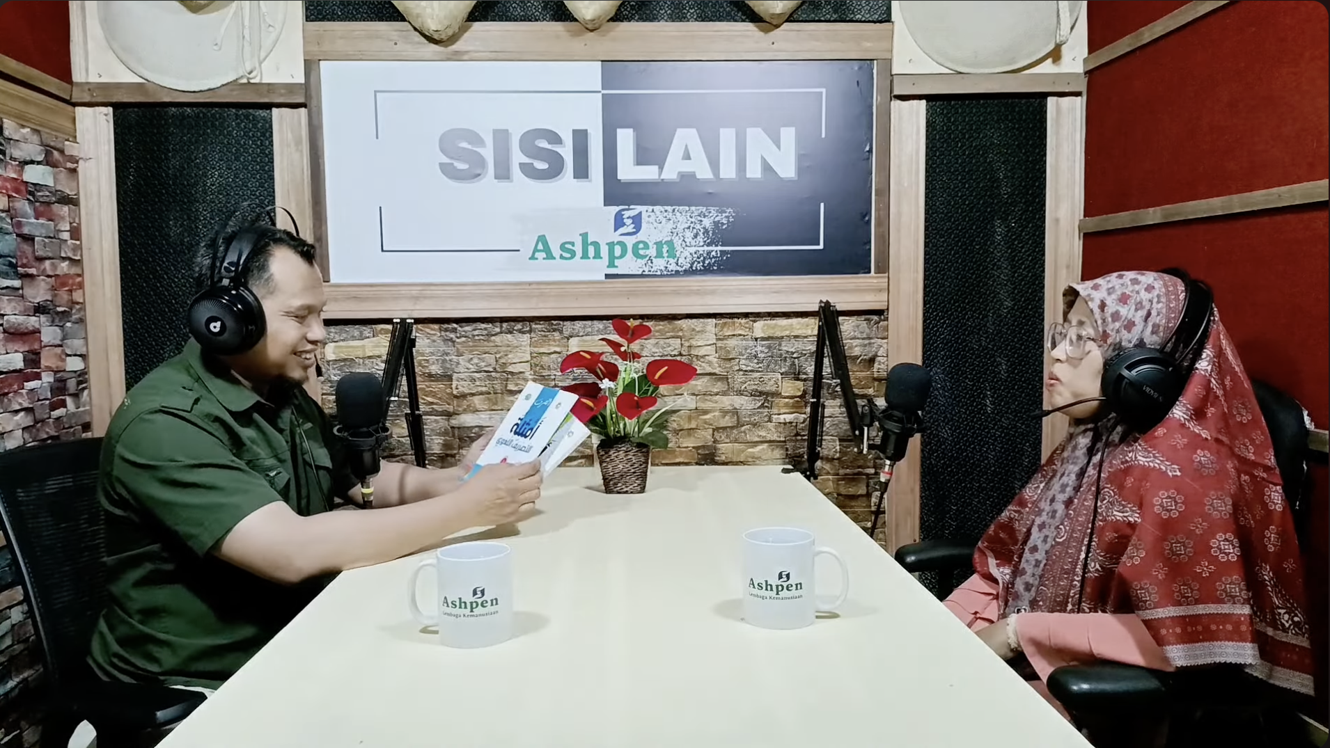 You are currently viewing “Amtsilah Tasrif Lughawiy”: Karya Terbaru Ustadzah Yeni untuk Mempermudah Pembelajaran Bahasa Arab
