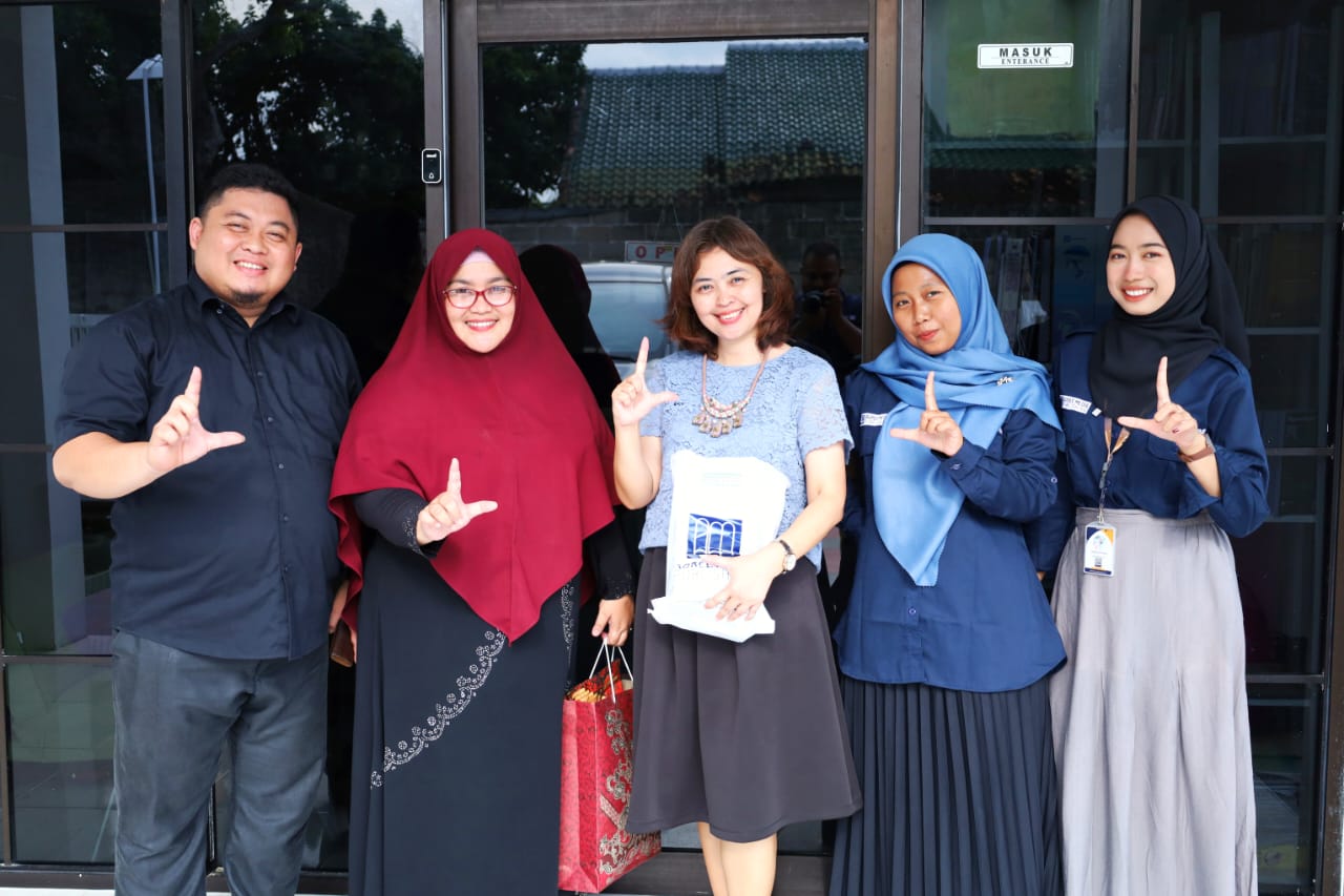 You are currently viewing Kunjungan Perwakilan Library of Congress ke Agree Media Publishing